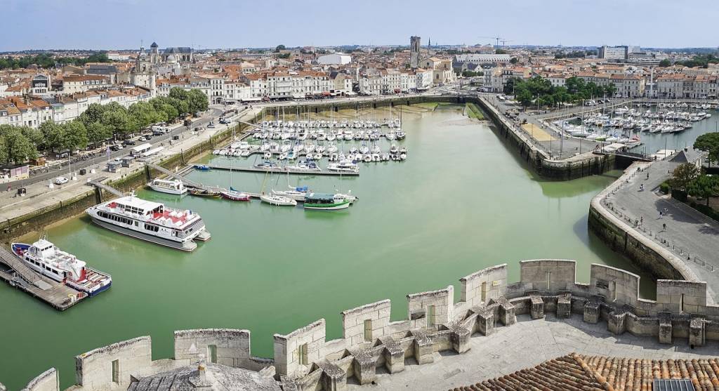 Yes Conciergerie La Rochelle en Aquitaine TV, vista del Viejo Puerto de La Rochelle