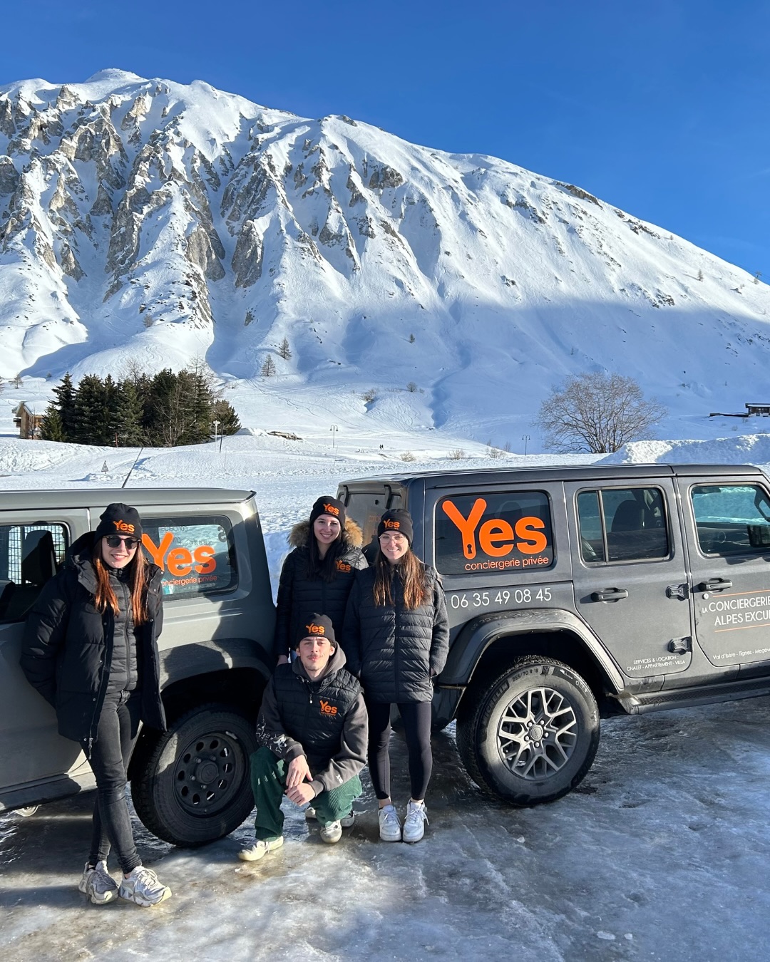 The Yes Conciergerie team